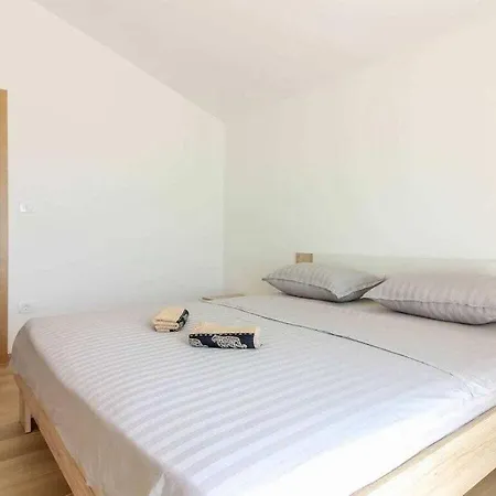 Seve Ii Comfortable Holiday * Pula